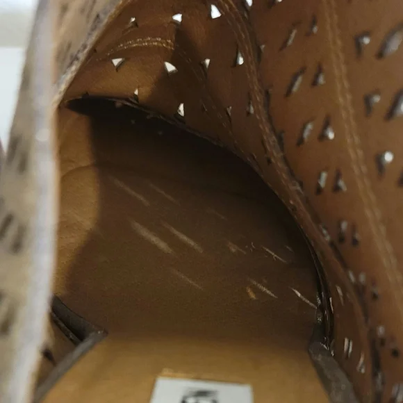 Steve Madden Harmony Gold Mules SZ 10 - Picture 6 of 10